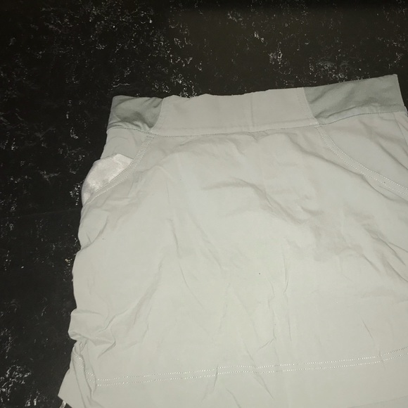 never worn columbia skirt - Picture 3 of 3